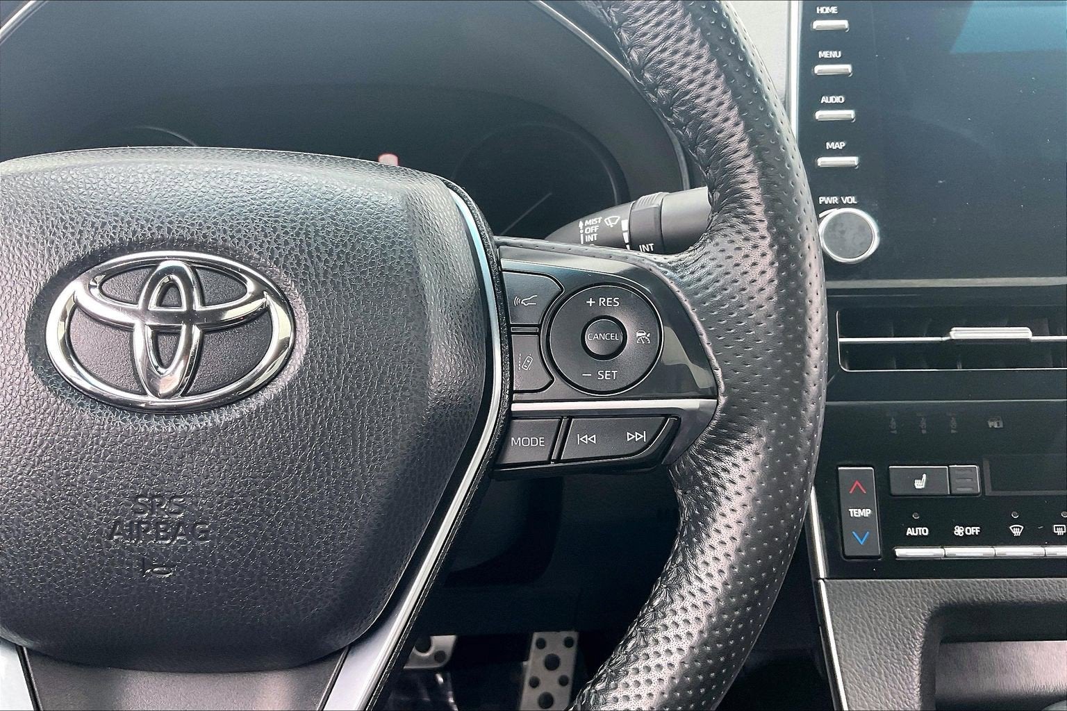 2022 Toyota Avalon Hybrid XSE Nightshade