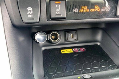 2025 Toyota RAV4 Hybrid XSE