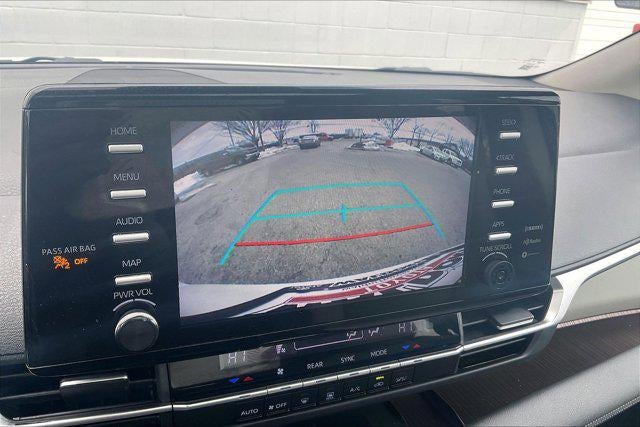 2023 Toyota Sienna LE