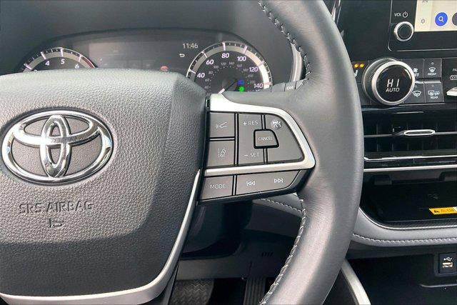 2025 Toyota Highlander XLE