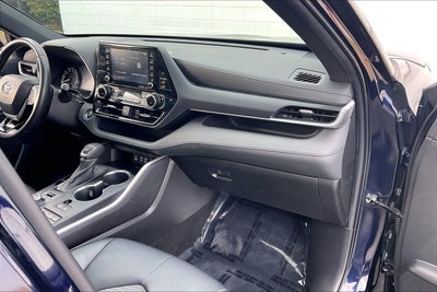 2022 Toyota Highlander XSE