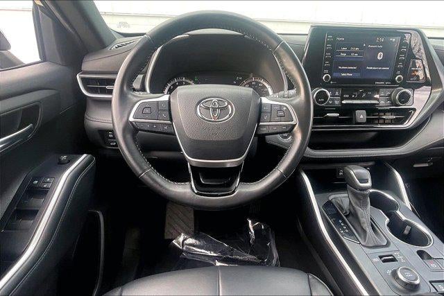 2022 Toyota Highlander XSE