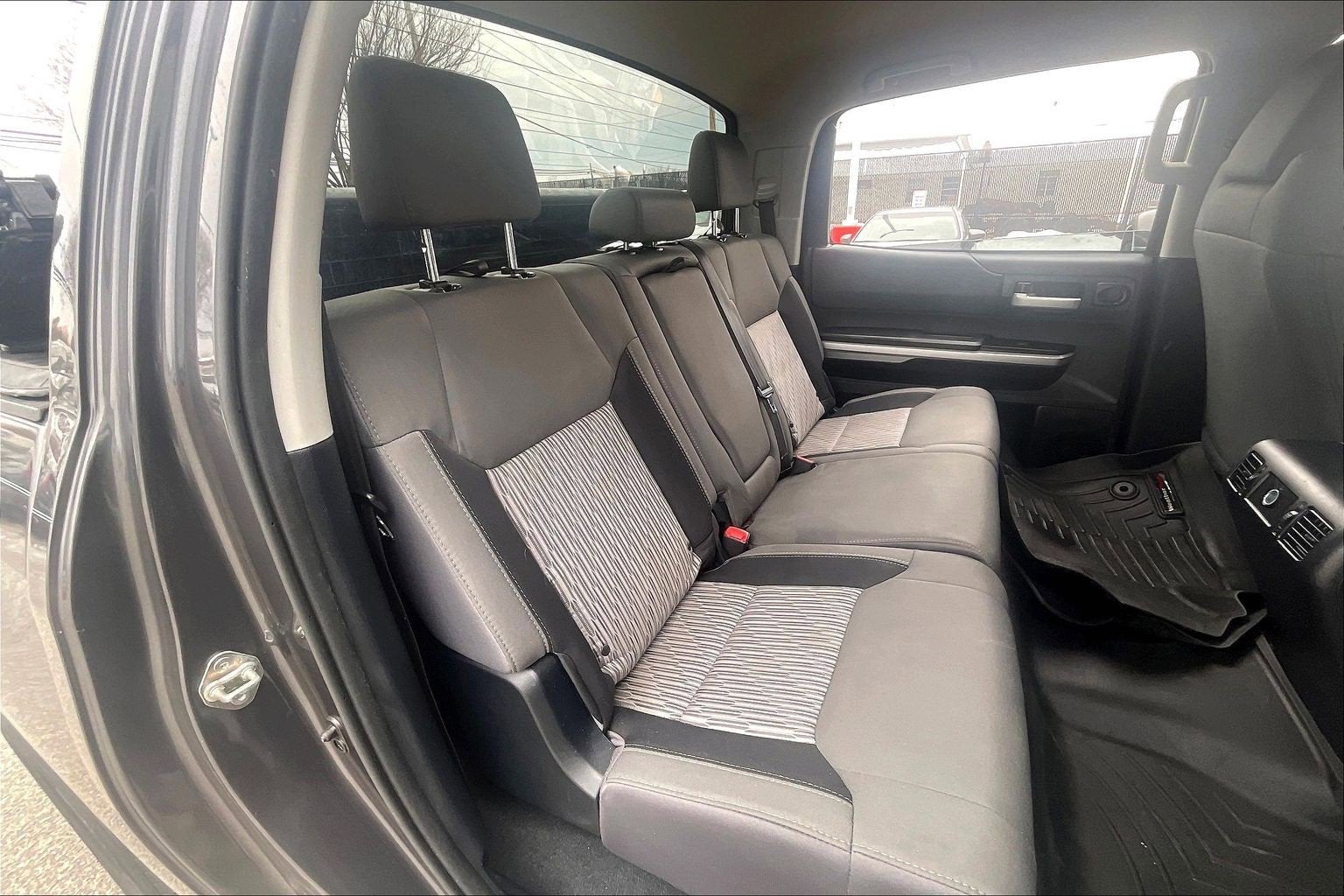 2015 Toyota Tundra SR5