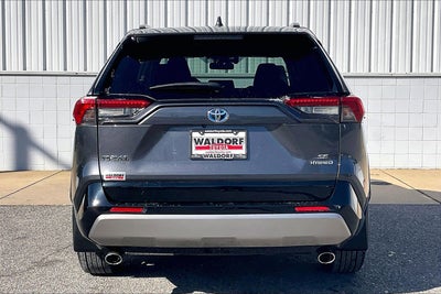 2022 Toyota RAV4 Hybrid SE