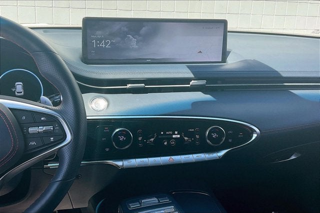 2023 Genesis GV70 2.5T