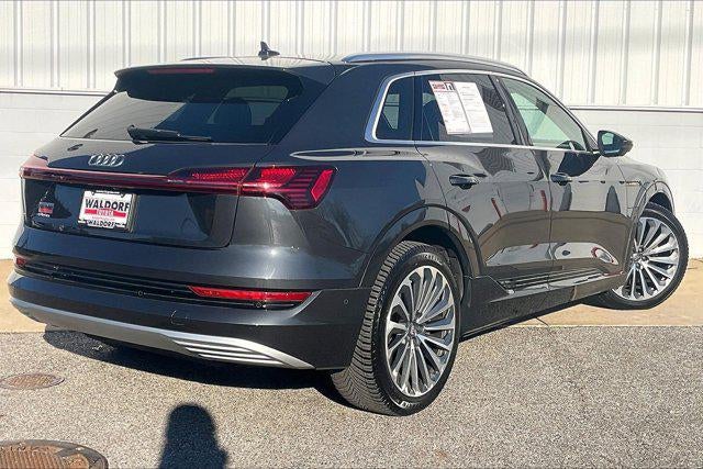 2019 Audi e-tron Prestige