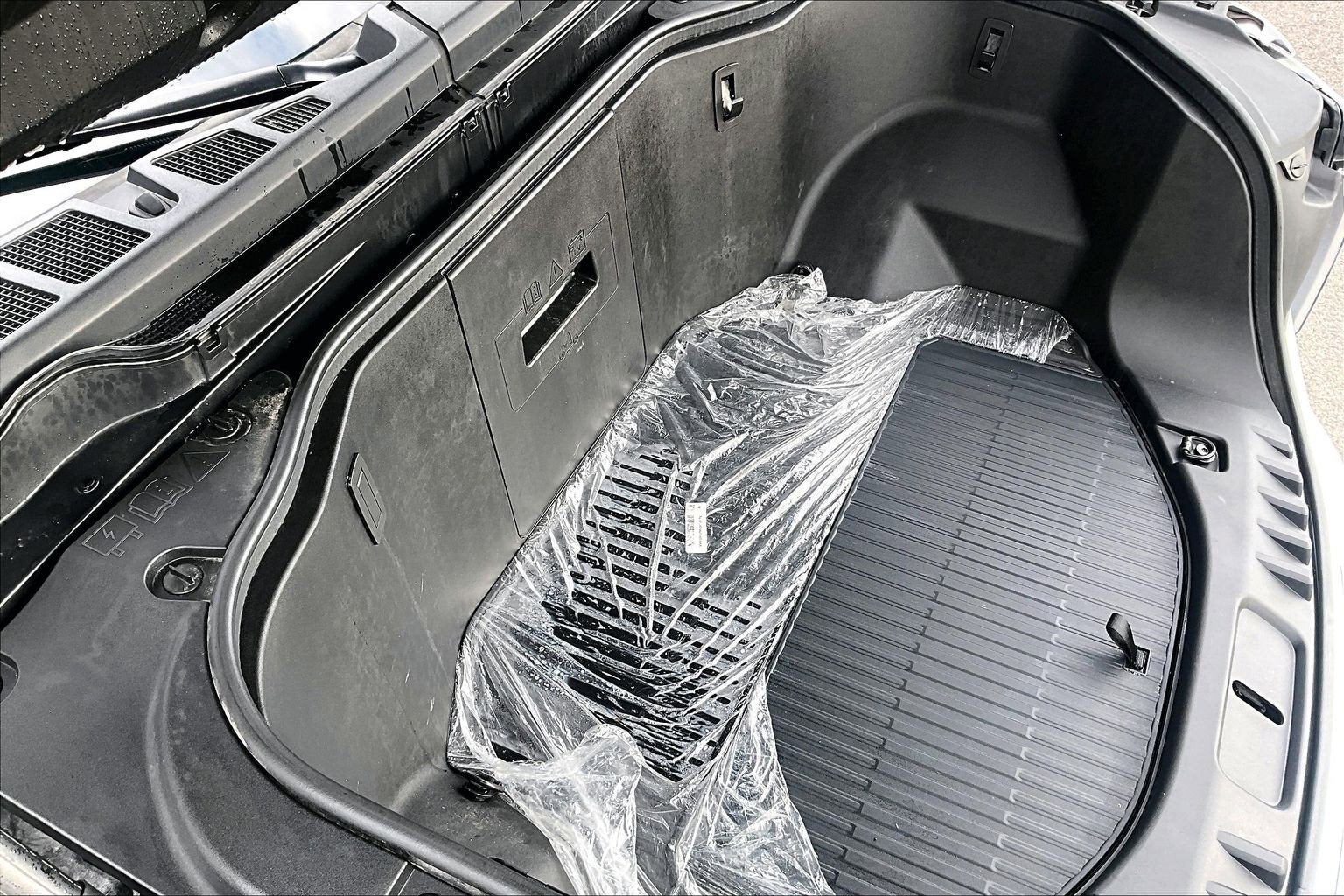 2025 Ford F-150 Lightning Pro EXTENDED RANGE 4WD