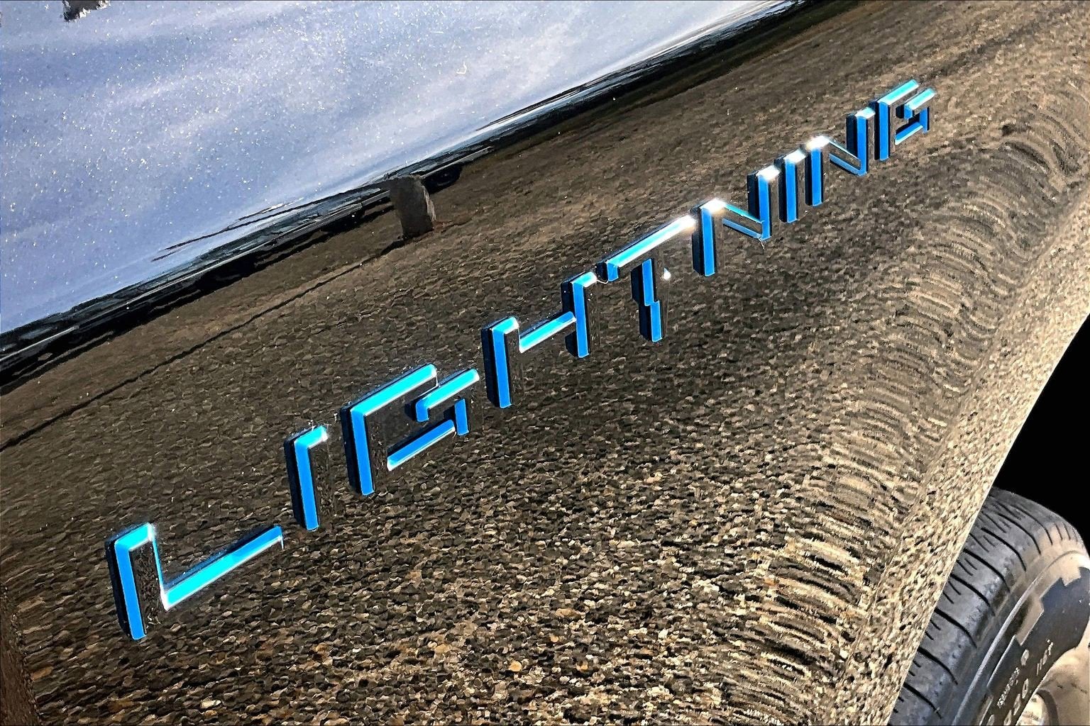 2023 Ford F-150 Lightning XLT LONG RANGE HIGH PACKAGE