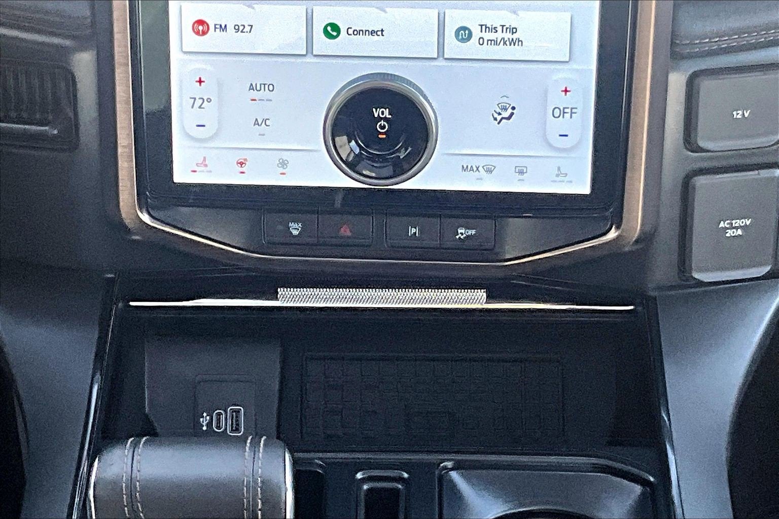 2025 Ford F-150 Lightning LARIAT EXTENDED RANGE LOADED