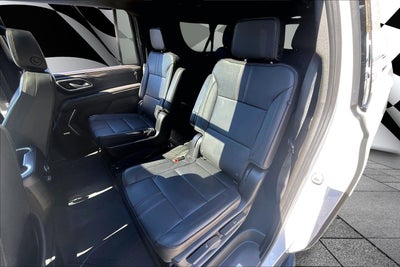 2023 Chevrolet Suburban RST