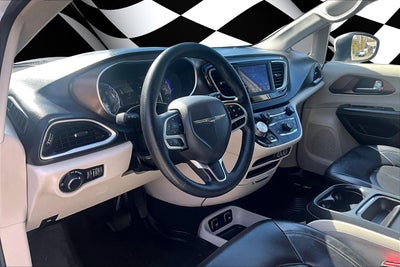 2021 Chrysler Voyager LXI