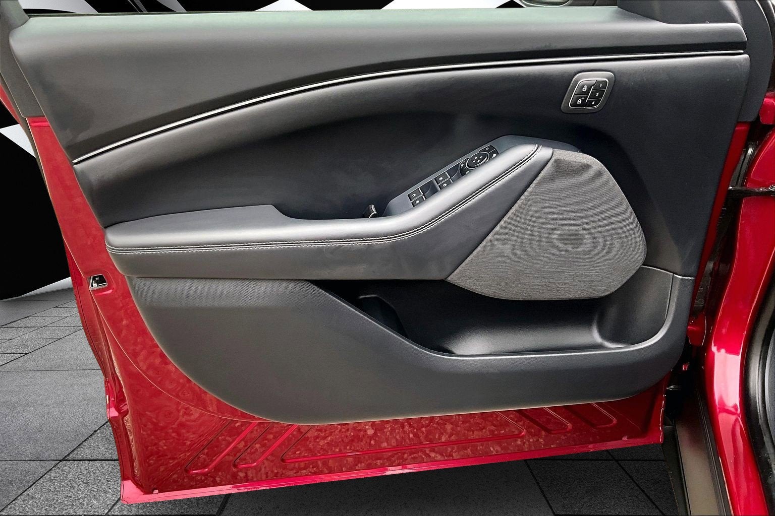 2025 Ford Mustang Mach-E AWD COMFORT PKG