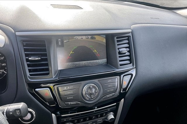 2020 Nissan Pathfinder S