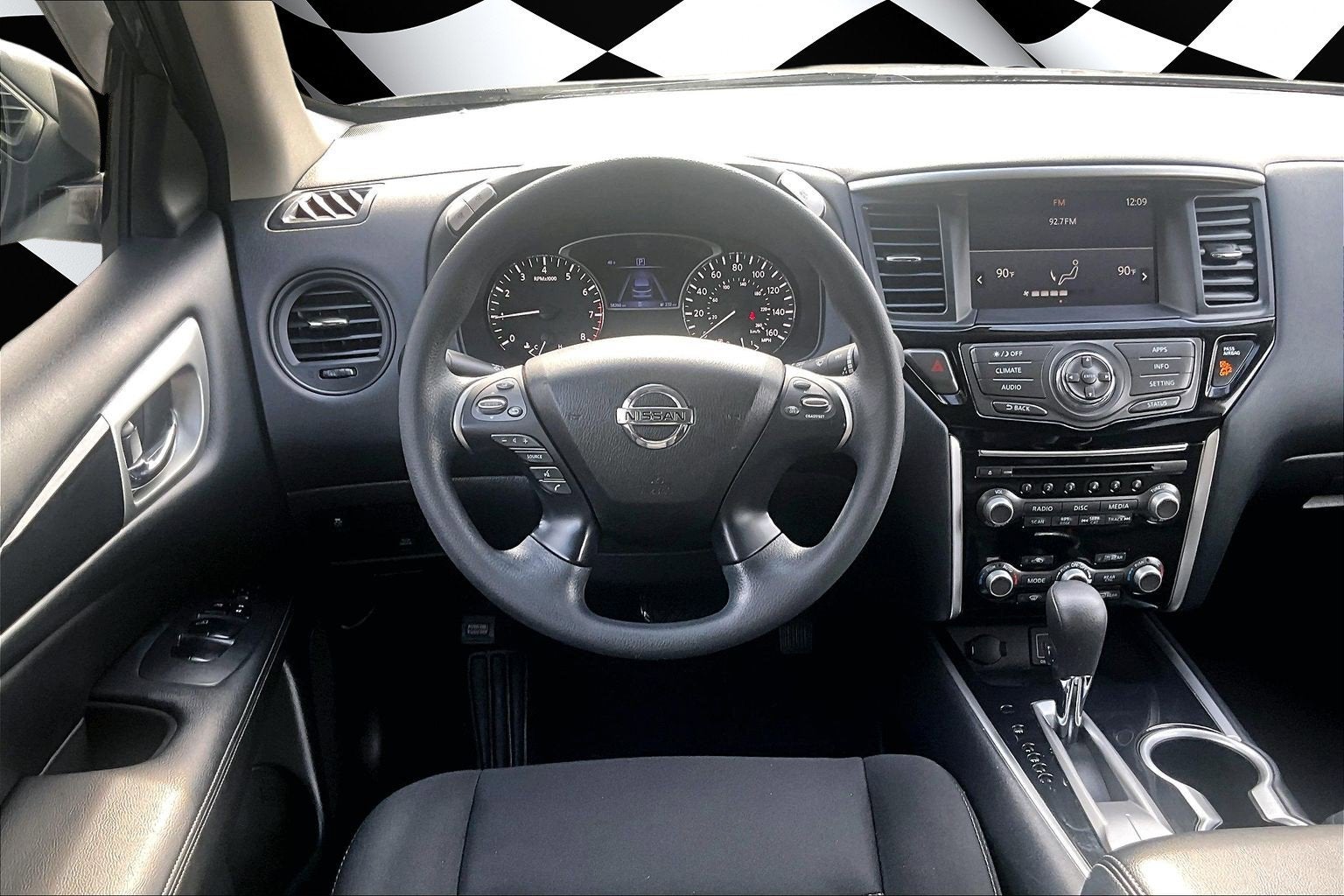 2020 Nissan Pathfinder S