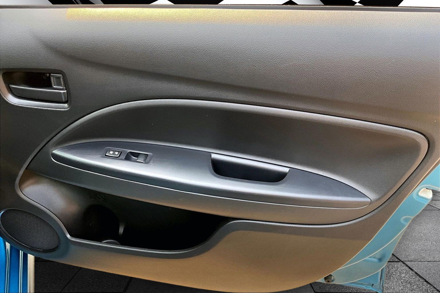 2019 Mitsubishi Mirage ES