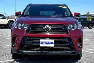 2019 Toyota Highlander SE