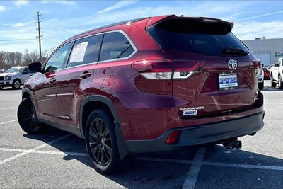 2019 Toyota Highlander SE