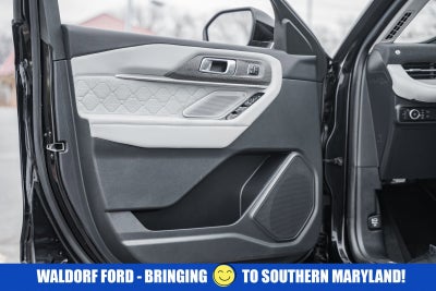 2025 Ford Explorer Platinum