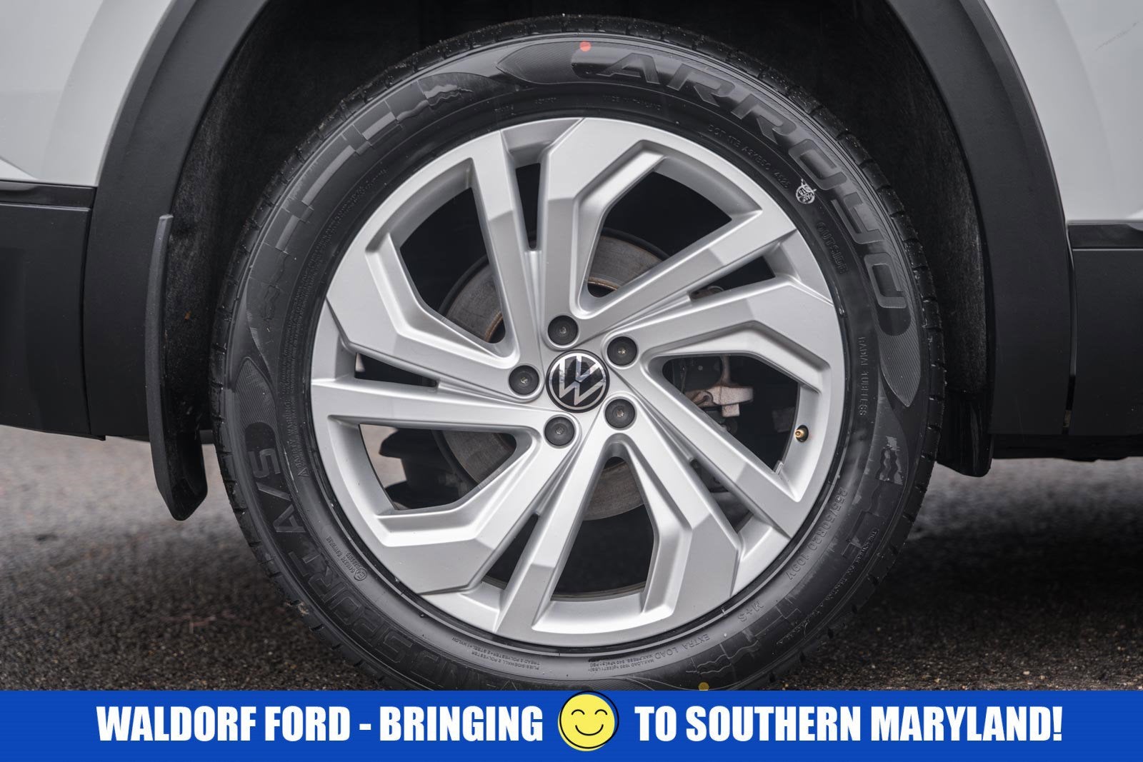 2023 Volkswagen Atlas 3.6L V6 SE w/Technology