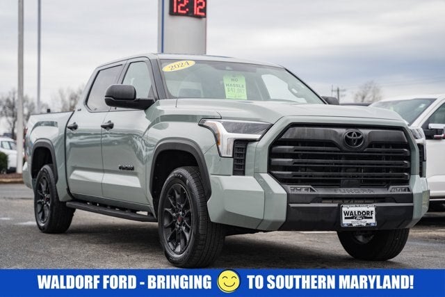 2024 Toyota Tundra 4WD SR5