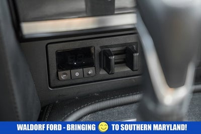 2022 Nissan Armada SV