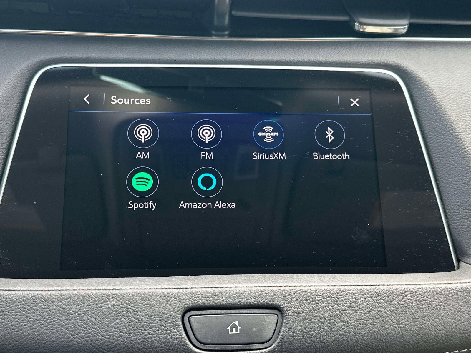 2022 Cadillac XT4 Luxury