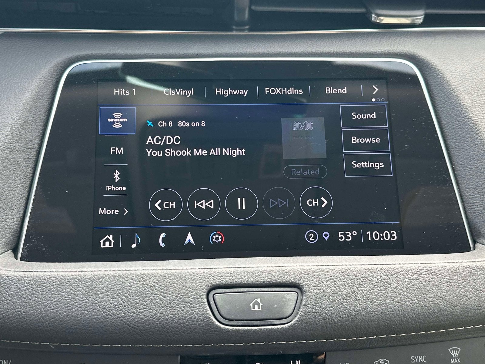 2022 Cadillac XT4 Luxury