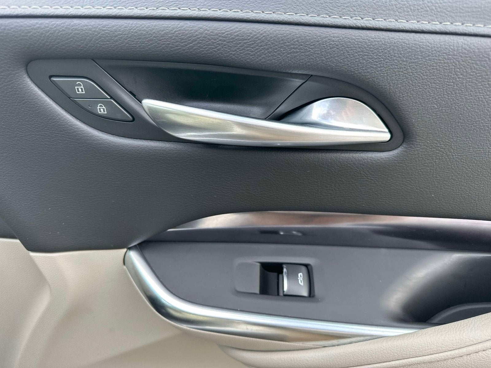 2022 Cadillac XT4 Luxury