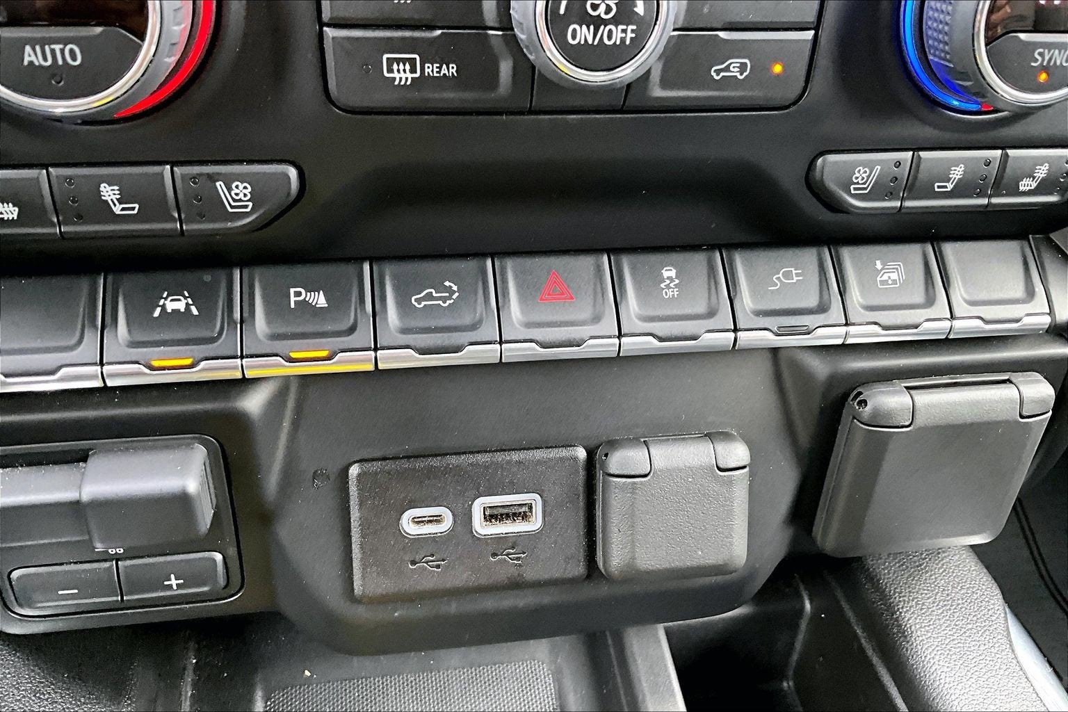 2022 Chevrolet Silverado 1500 LTD High Country