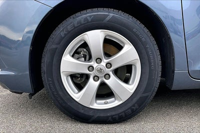 2017 Toyota Sienna LE Auto Access Seat