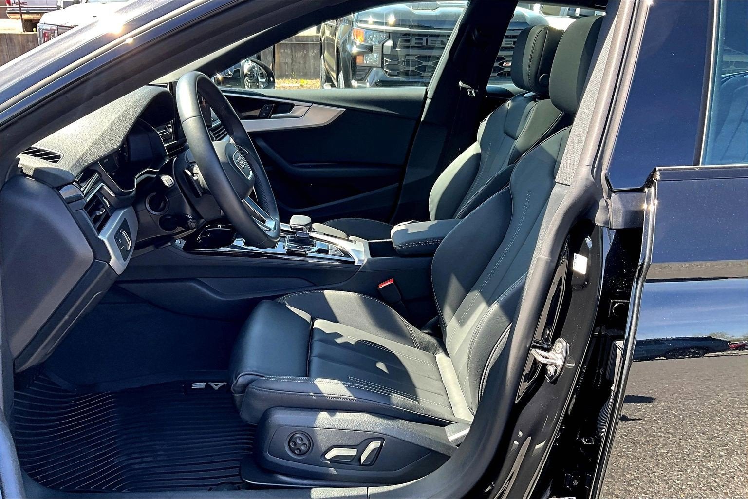 2025 Audi A5 Sportback Premium 45 TFSI S line quattro S tronic