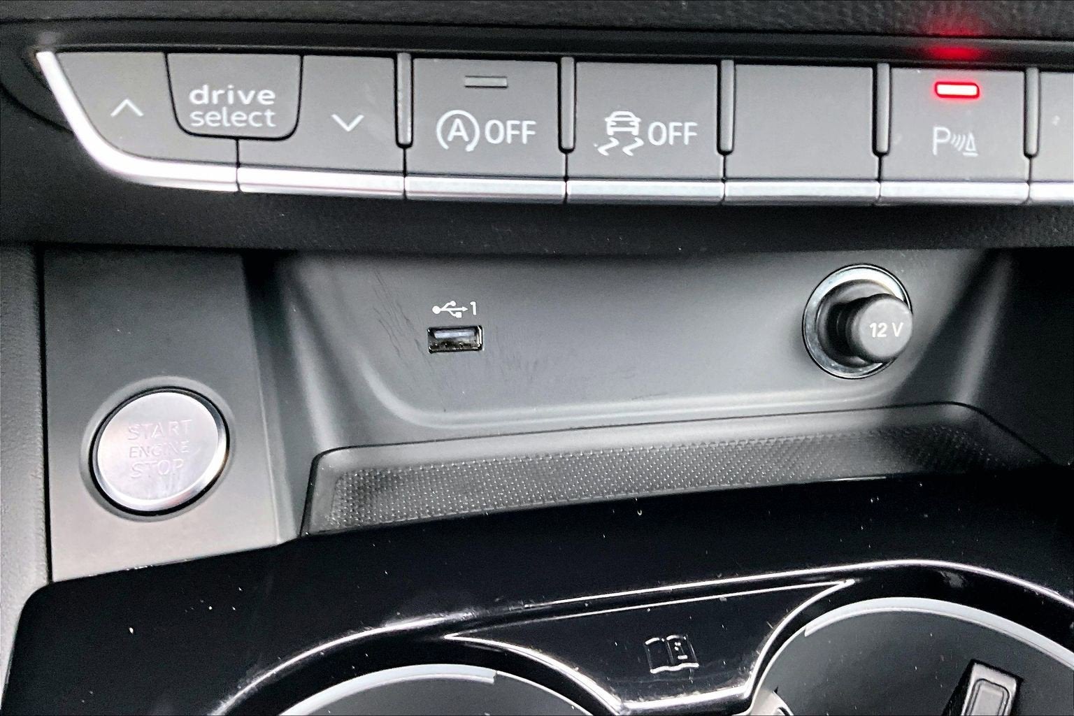 2023 Audi A4 Premium Plus 45 TFSI S line quattro S tronic